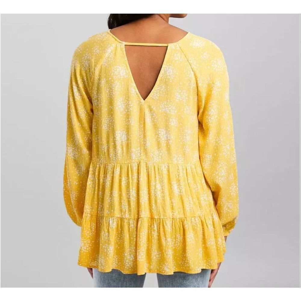 🌸 Day Trip Yellow and White Happy Tiered Baby Doll Top Size Medium New - Picture 2 of 5